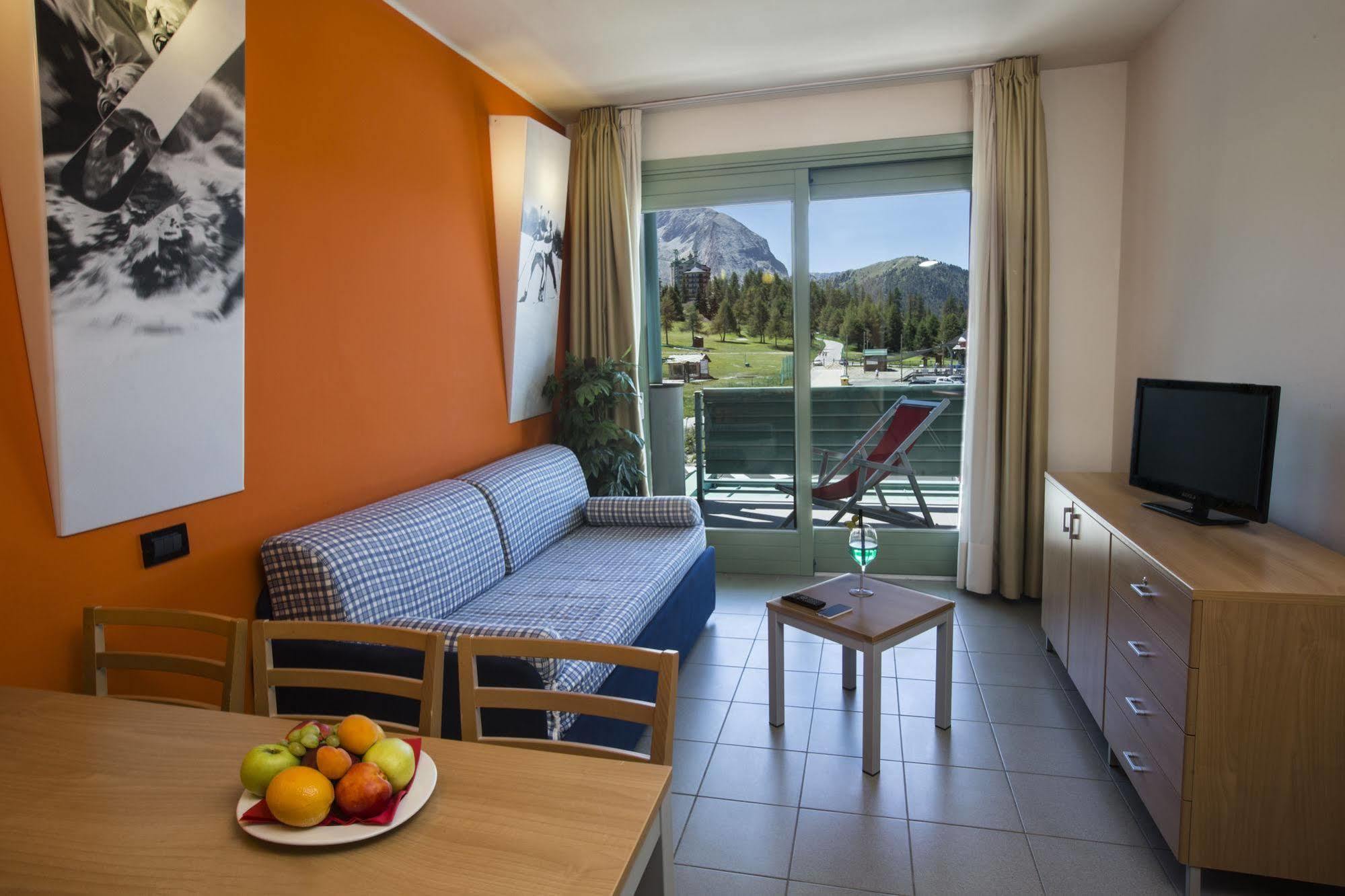 Olimpic Village Th Apartment *